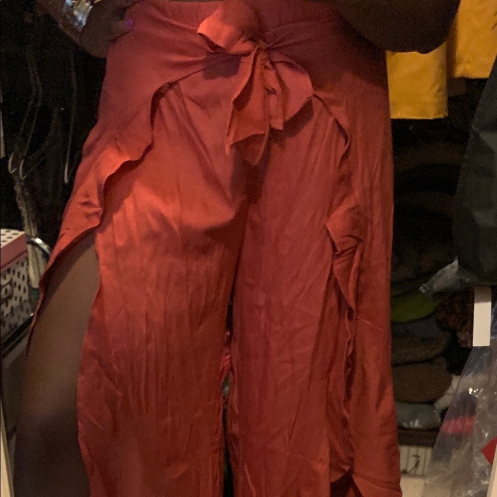 Ruffle leg pant...